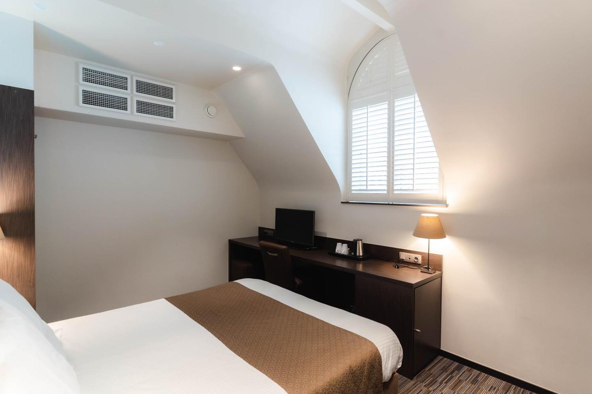 Golden Tree Hotel Brugge Ruang foto