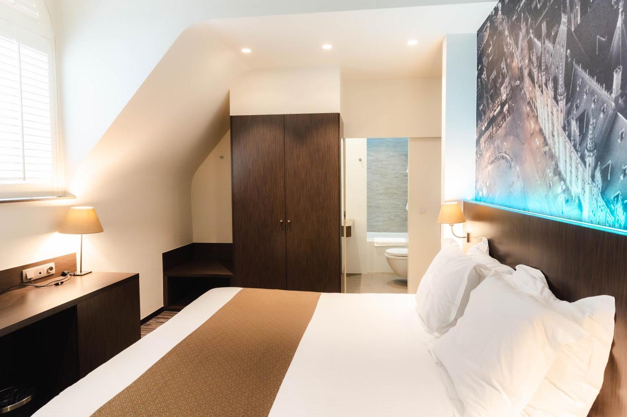 Golden Tree Hotel Brugge Ruang foto